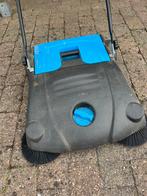 Borstelveegmachine, Tuin en Terras, Veegmachines, Ophalen, Zo goed als nieuw