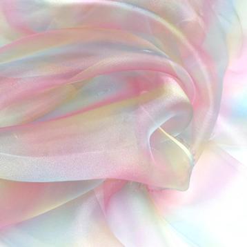 5463) 150x100cm Organza eenhoorn regenboog beschikbaar voor biedingen