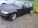 Bmw 118i a vendre pour pièce, Auto's, Parkeersensor, 1995 cc, Beige, 4 cilinders