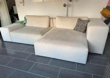 Zetel - hoekbank beschikbaar voor biedingen