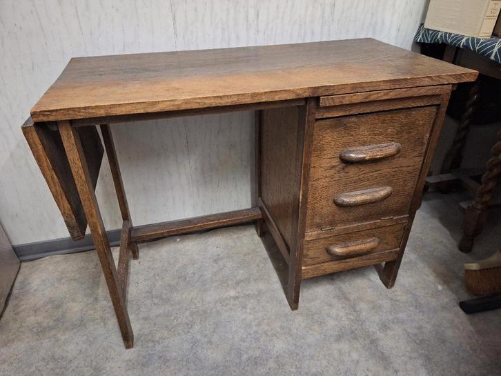 oude houten bureau, jaren 60, Antiek en Kunst, Curiosa en Brocante, Ophalen