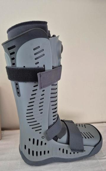 Ösur Rebound Air Walker. M beschikbaar voor biedingen