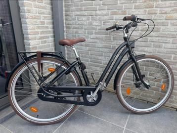 Elops stadsfiets. beschikbaar voor biedingen
