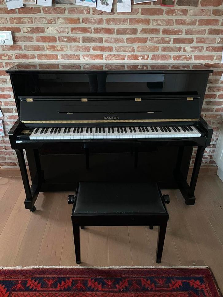 Samick piano zwart hoogglans JS-115, Musique & Instruments, Pianos, Comme neuf, Piano, Noir, Brillant, Enlèvement