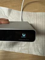 Ubiquiti UniFi CloudKey Gen2 Plus, Computers en Software, Netwerk switches, Ophalen of Verzenden, Gebruikt