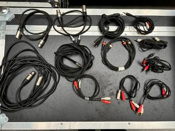 Lot audio kabels beschikbaar voor biedingen
