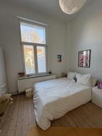 Bedframe en Matras Te Koop, Huis en Inrichting, Slaapkamer | Bedden, Ophalen, Tweepersoons, 140 cm, Zo goed als nieuw