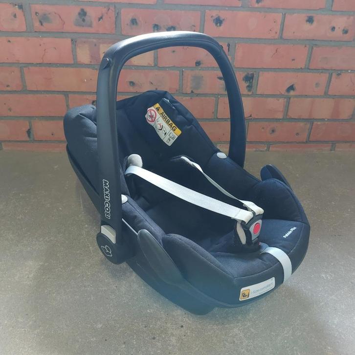 MAXI COSY PEBBLE PLUS past op isofix perfecte staat, Kinderen en Baby's, Autostoeltjes, Zo goed als nieuw, Maxi-Cosi, 0 t/m 10 kg