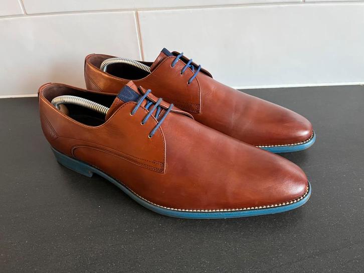 Floris van Bommel herenschoenen maat 9 / 43, Kleding | Heren, Schoenen, Zo goed als nieuw, Veterschoenen, Bruin, Ophalen of Verzenden