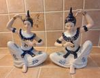 2 porseleinen beeldjes zittende dansers Thaise, Ophalen of Verzenden