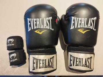 Everlast bokshandschoenen + windels Venum beschikbaar voor biedingen