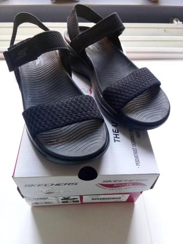 Sketchers sandalen Nieuw 36 beschikbaar voor biedingen