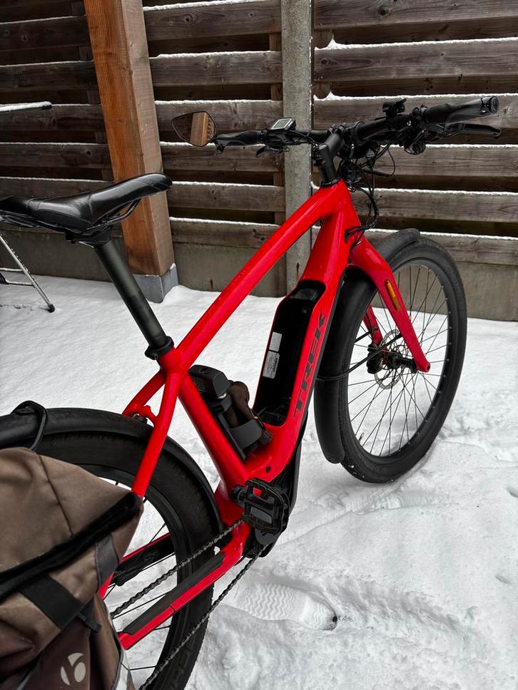 Super Commuter+ 8S ( MEDIUM ), Vélos & Vélomoteurs, Vélos électriques, Utilisé, Enlèvement