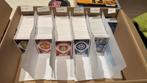VOLLE DOOS TE KOOP Topps Match Attax 2024/2025 +1200 kaarten, Ophalen of Verzenden, Zo goed als nieuw, Meerdere plaatjes