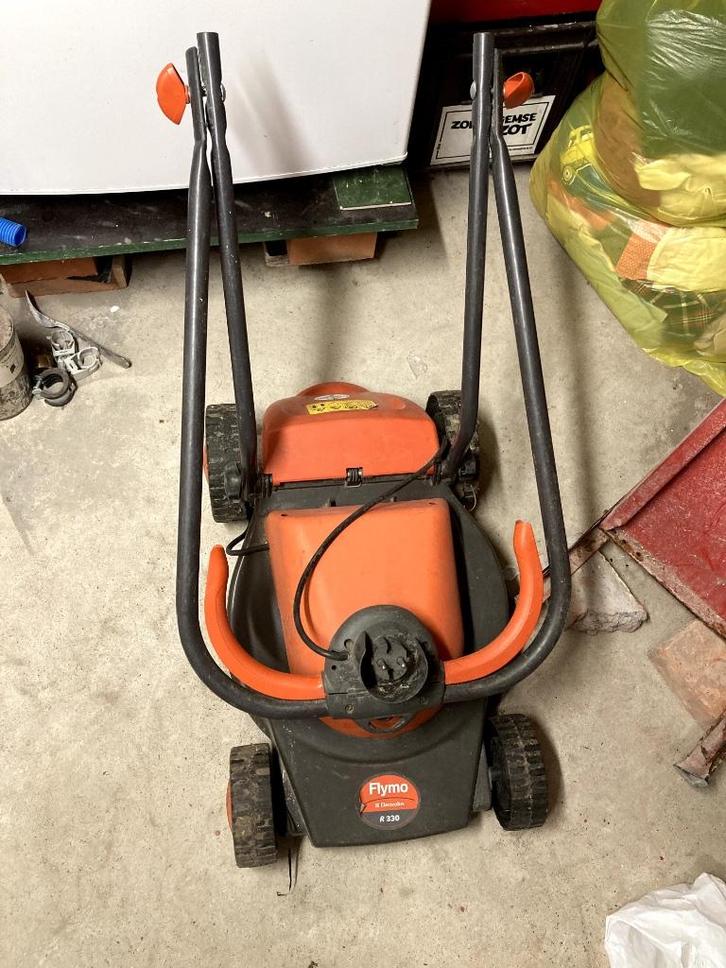Grasmachine, klein model, Tuin en Terras, Grasmaaiers, Gebruikt, Elektrische grasmaaier, Ophalen