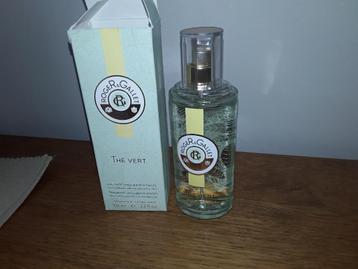 The vert eau parfumee beschikbaar voor biedingen