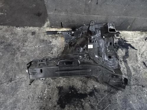 BINNENSPATSCHERM RECHTS VOOR Audi Q3 (F3B) (01-2018/-), Auto-onderdelen, Carrosserie, Spatbord, Audi, Voor, Rechts, Gebruikt