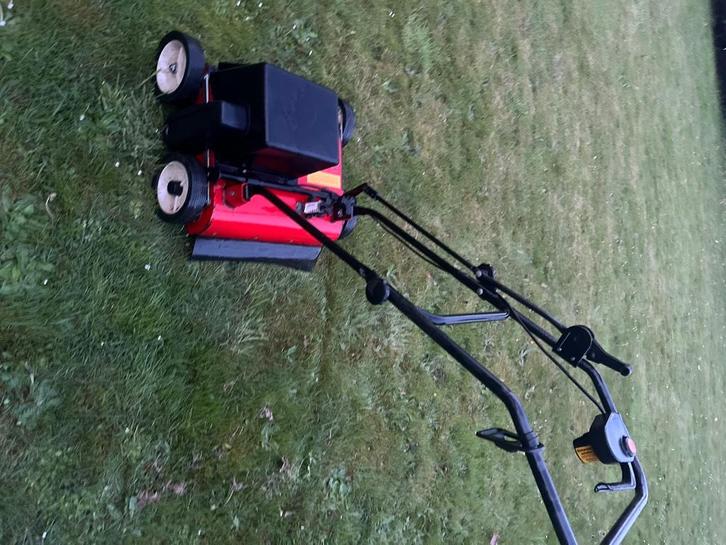 Verticuteermachine  Te huur, Tuin en Terras, Verticuteermachines, Zo goed als nieuw, Elektrisch, Ophalen
