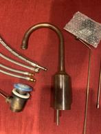 keuken of badkamer kraan in verouderd messing, Ophalen, Nieuw, Koper, Kraan