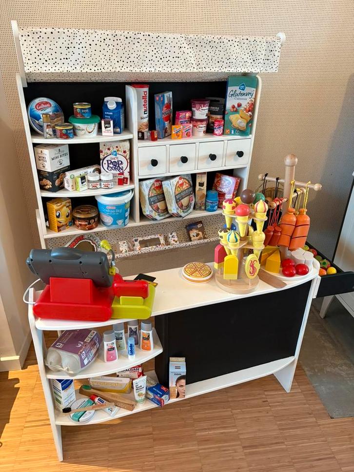 Houten winkeltje met toebehoren, Kinderen en Baby's, Speelgoed | Houten speelgoed, Zo goed als nieuw, Ophalen