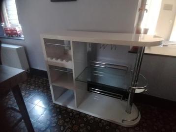 petit bar  beschikbaar voor biedingen