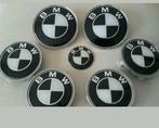 Set van 7x stuks Bmw emblemen > zwart wit e60 e90 e92 e39, Auto-onderdelen, Achterklep, Nieuw, Ophalen of Verzenden, Links