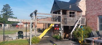 Eikenhouten speelhuis / klimparadijs / parcours / turnrek beschikbaar voor biedingen