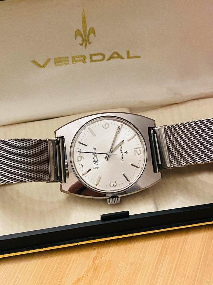 Verdal Sunfish Handwinder + doos < SNELLE VERKOOP 150€ !!!, Handtassen en Accessoires, Horloges | Heren, Gebruikt, Polshorloge