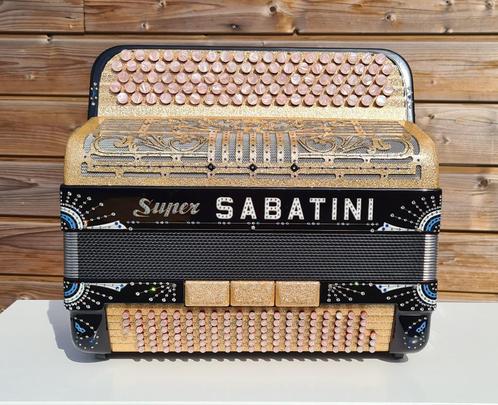 accordeon sabatini, Musique & Instruments, Accordéons, Comme neuf, Accordéon à boutons, 120 basses, Autres marques, Avec valise