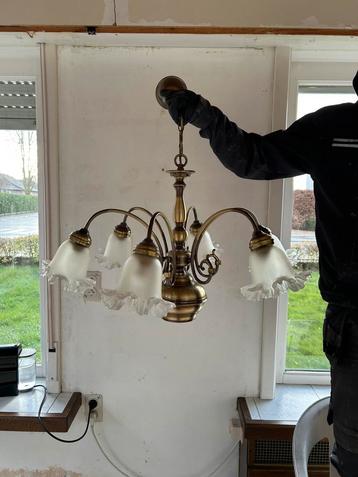 Lusterlamp beschikbaar voor biedingen