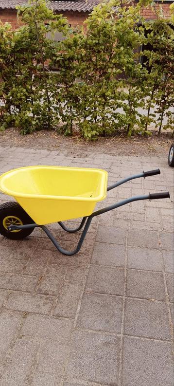 Kruiwagen kind beschikbaar voor biedingen