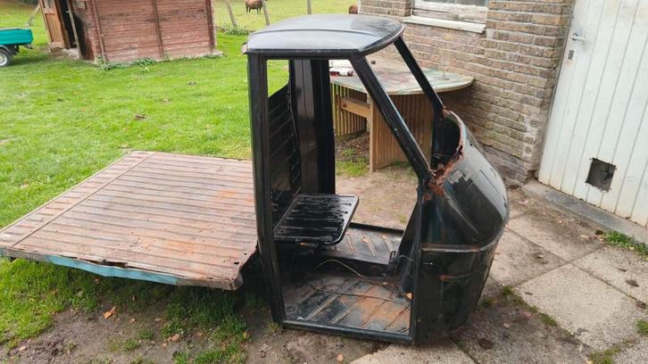 Lege kas Piaggio ape 50, Fietsen en Brommers, Brommeronderdelen | Oldtimers, Ophalen of Verzenden