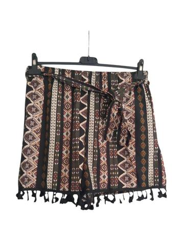 Korte broek bruin franjes L beschikbaar voor biedingen