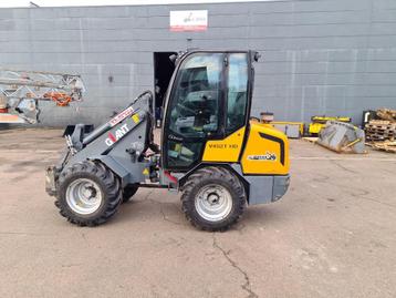 Giant V452T met cabine (2010) beschikbaar voor biedingen