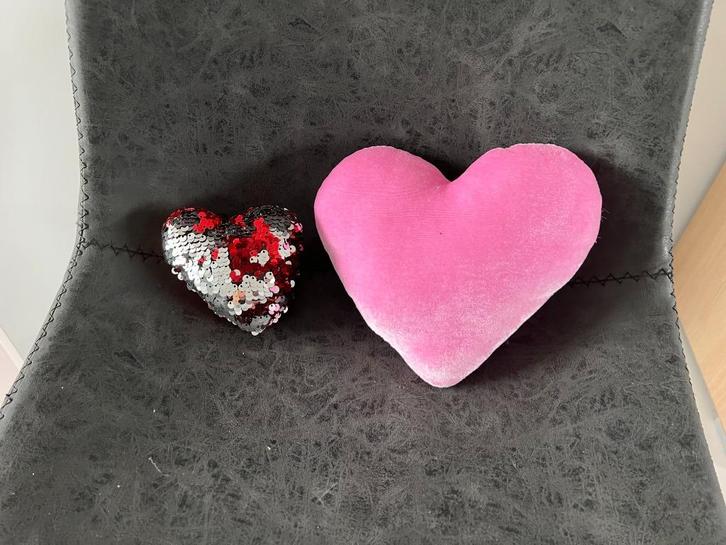 2 hartjes knuffels, Kinderen en Baby's, Speelgoed | Knuffels en Pluche, Zo goed als nieuw, Overige typen, Ophalen of Verzenden