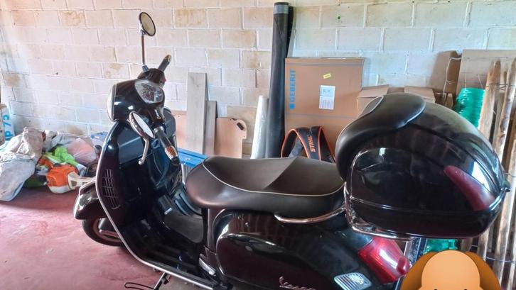 Vespa GTS 125 cc, Fietsen en Brommers, Scooters | Vespa, Gebruikt, Overige modellen, Benzine, Ophalen