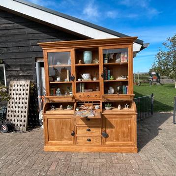 Teak Apothekerskast Buffetkast beschikbaar voor biedingen