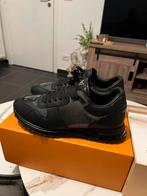 Sneakers Louis Vuitton Runners 43, Enlèvement ou Envoi, Comme neuf, Baskets