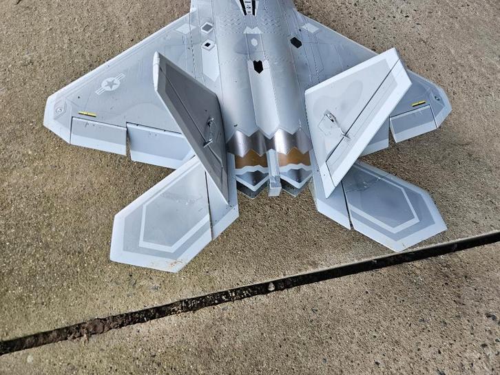 Freewing F22 Raptor - 80 MM + gyro, Hobby & Loisirs créatifs, Modélisme | Radiocommandé & Téléguidé | Avions, Électro, Enlèvement