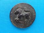 Belle médaille avec un cheval au galop, par le sculpteur, Antiquités & Art, Envoi