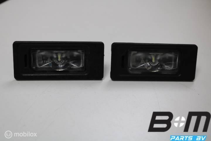 Set LED kentekenplaatverlicht. VW Tiguan Allspace 5NA943021, Auto-onderdelen, Verlichting, Gebruikt