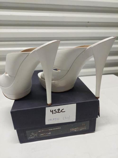 452C* Casadei - sexy witte sandalen met hoge hakken (39), Kleding | Dames, Schoenen, Gedragen, Schoenen met hoge hakken, Wit, Verzenden