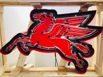 Grote pegasus neon USA lichtreclame mancave showroom garage  beschikbaar voor biedingen
