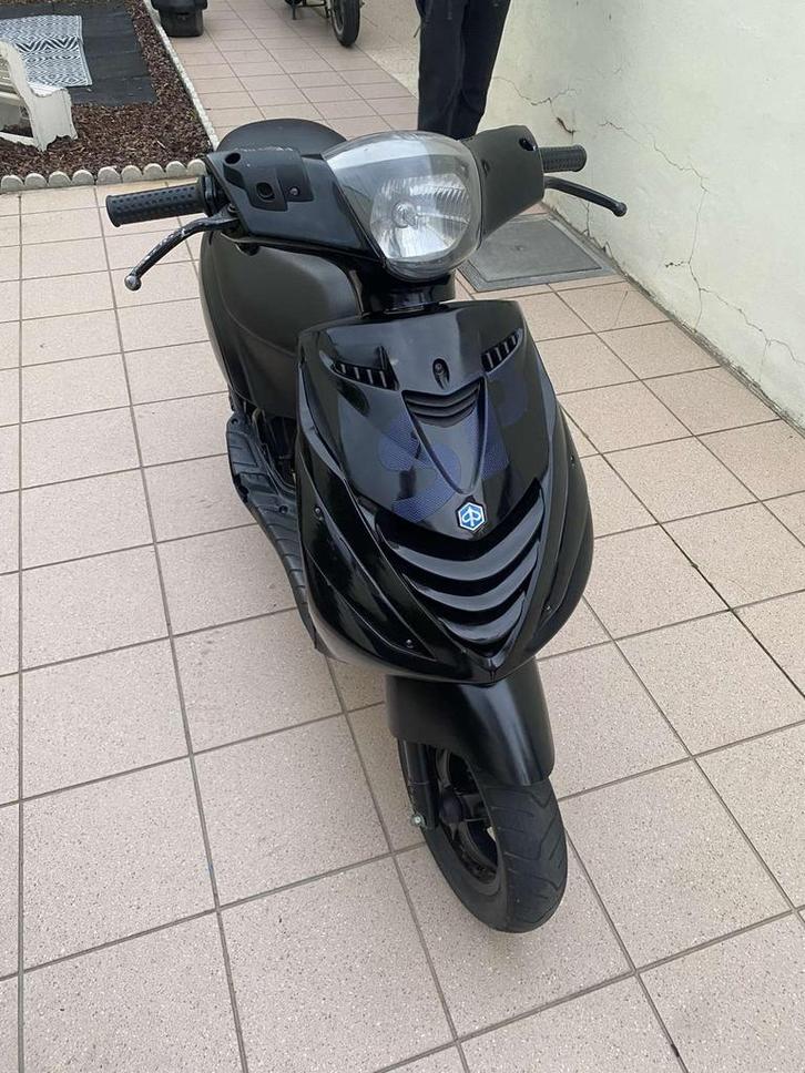 Zip a klasse 70 cc, Fietsen en Brommers, Scooters | Piaggio, Zo goed als nieuw, Zip, Ophalen