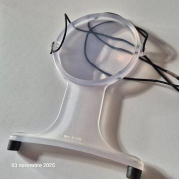 Borduurvergrootglas om te lezen om aan de hals te hangen beschikbaar voor biedingen