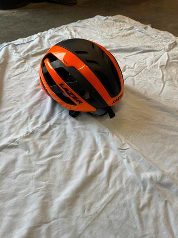 Lazer century helm beschikbaar voor biedingen
