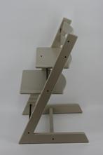 Stokke Tripp Trapp Taupe – Refurbished nieuw model, Kinderen en Baby's, Kinderstoelen, Verzenden, Zo goed als nieuw, Meegroeistoel
