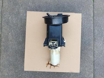 BMW F650CS Scarver  BMW F650GS benzinepomp fuelpump  beschikbaar voor biedingen