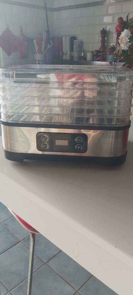 DEHYDRATOR VOOR VOEDSEL EN KRUIDEN, Elektronische apparatuur, Overige elektronische apparatuur, Zo goed als nieuw, Ophalen