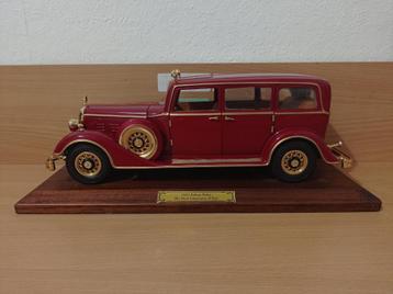 Miniature Deluxe 1932 Tudor De staatslimousine van Puyi